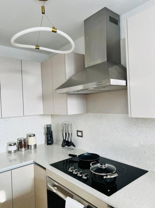 Apartamento 2 Habitaciones, Edificio Airali, Zona 10, Miradolo Guatemala City Luaran gambar